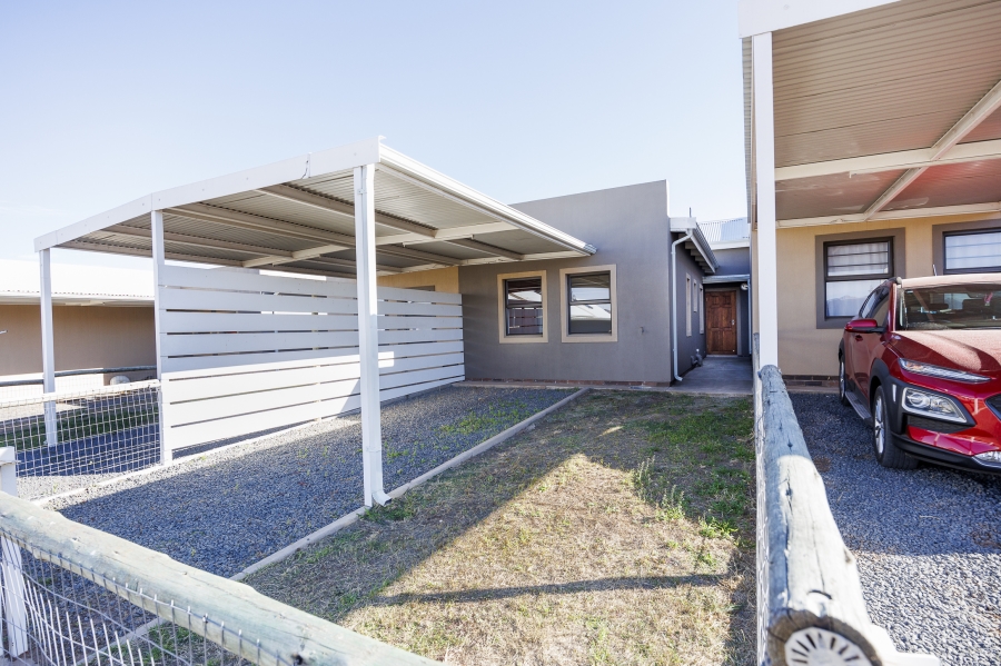 2 Bedroom Property for Sale in Westbourne Eastern Cape